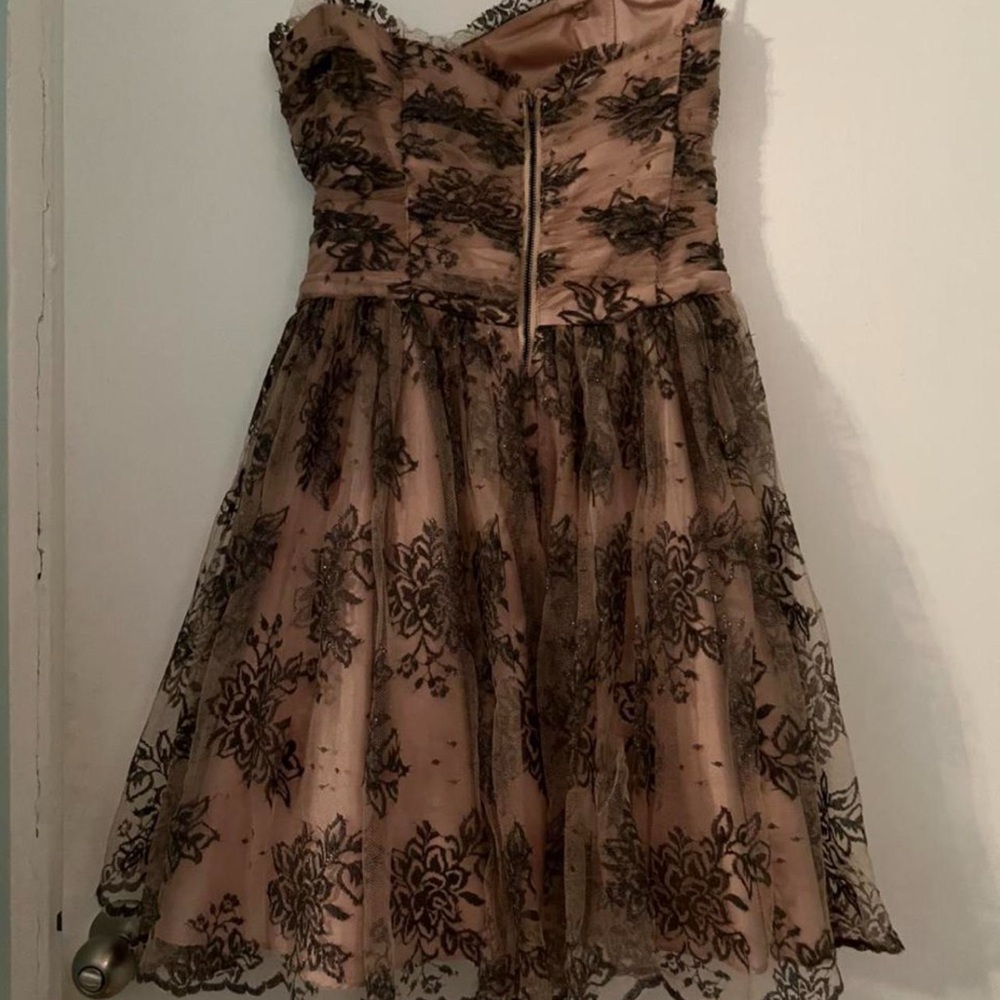 Betsey Johnson Collection Vintage Strapless Lace Dress – Size 2 - Picture 3 of 4